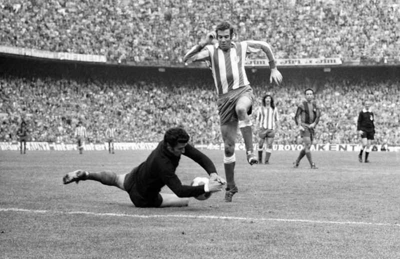 Jose Manuel Pesudo cũng lọt top thủ môn huyền thoại của câu lạc bộ Barca giai đoạn 1979 đến 1994